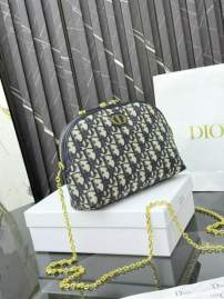 Picture of Dior Handbags _SKUfw239326323fw